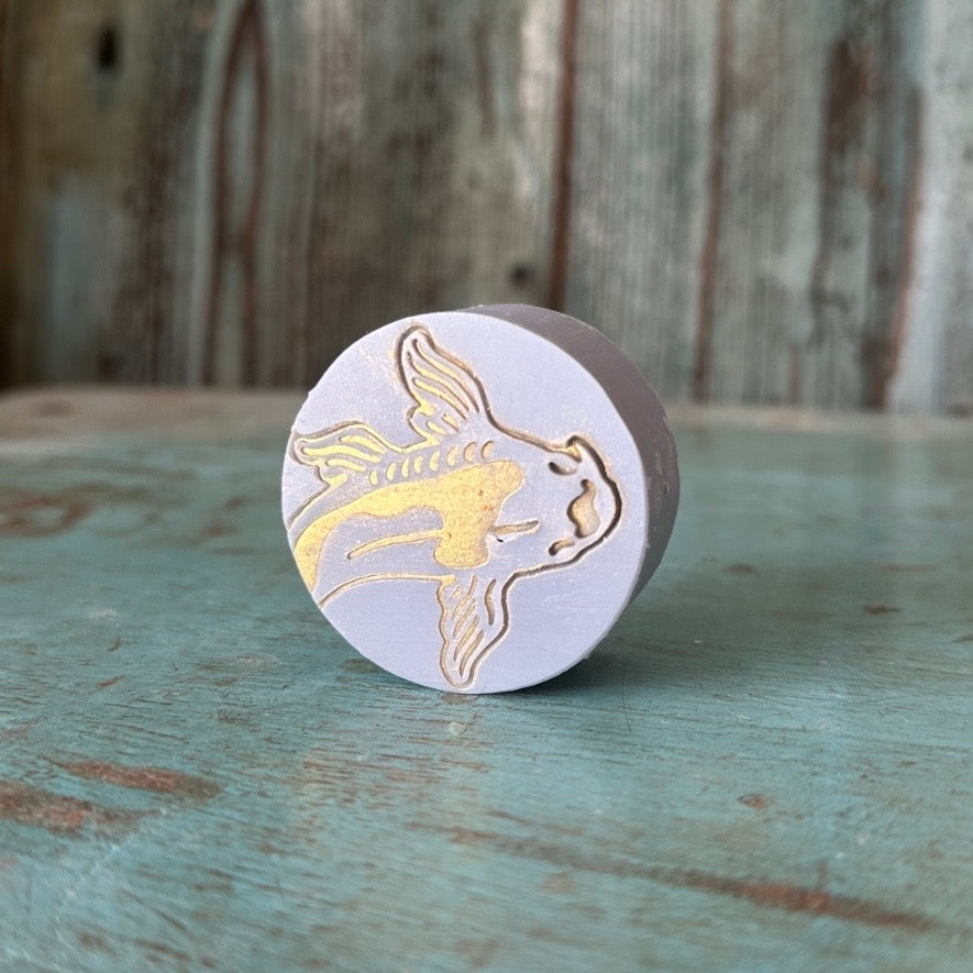 Golden Koi - Lila Theresiaseife