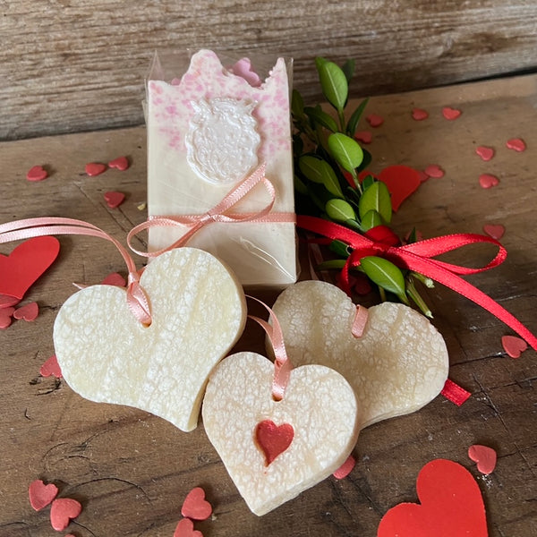 Valentins Amor - Seifenstück und Seifenanhänger