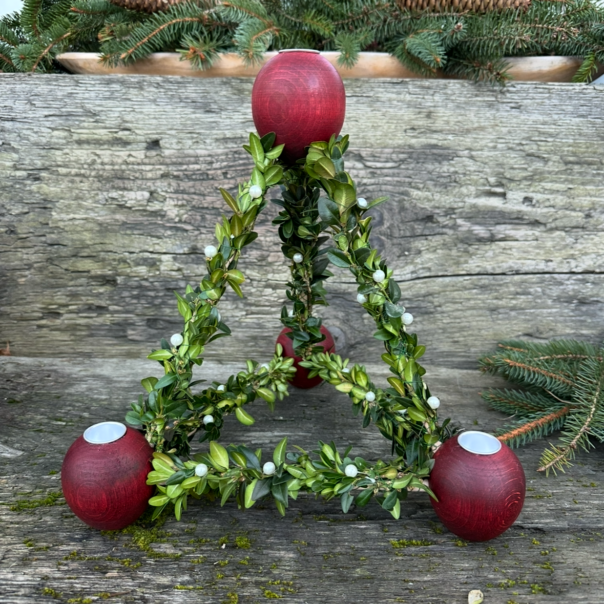 Paradeiserl – Bayerischer, handgefertigter Weihnachtsschmuck aus Holz