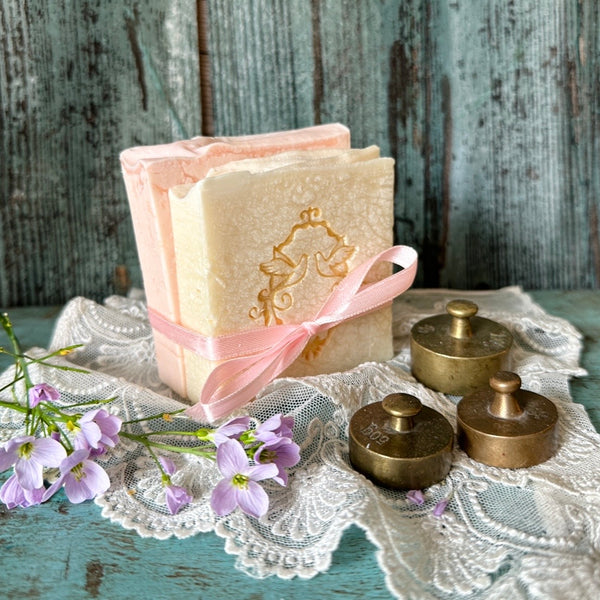 Ballseason - Seifenstücke im Regency Style