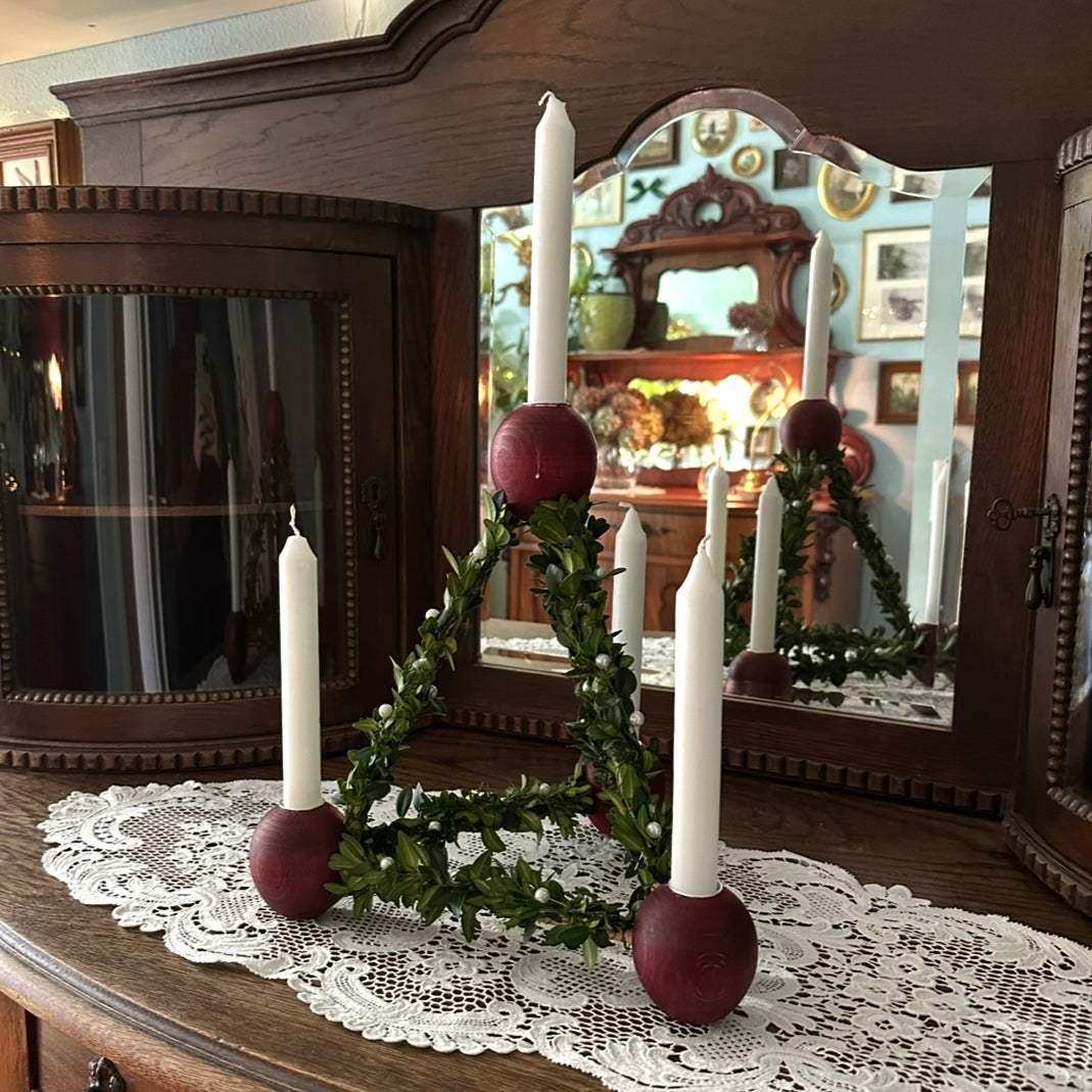 Paradeiserl – Bayerischer, handgefertigter Weihnachtsschmuck aus Holz