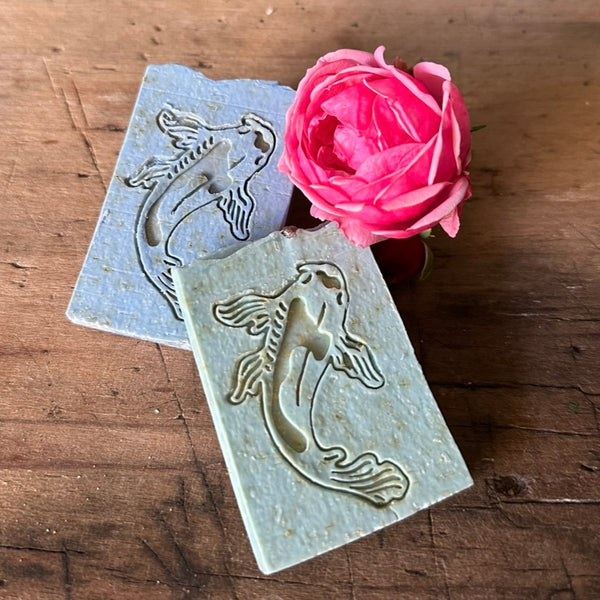 Koi - zwei kleine Friesen Seifenchen