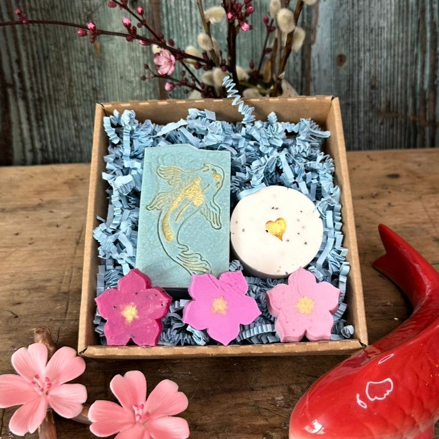Blauer Sakura Koi - Seifenset