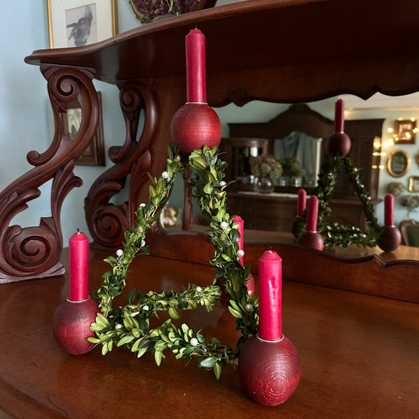 Paradeiserl – Bayerischer, handgefertigter Weihnachtsschmuck aus Holz