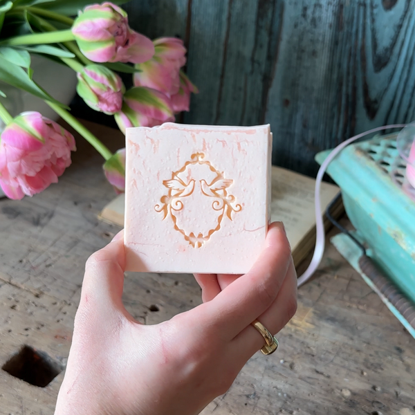 Ballseason - Seifenstücke im Regency Style