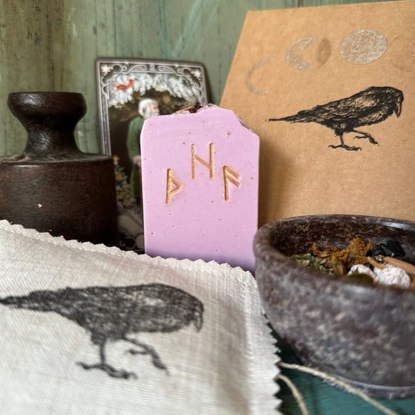 Raben Rauhnacht - Seifenset mit Duftkissen